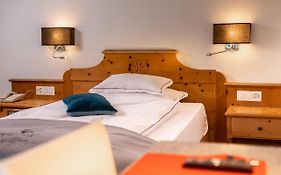 Hotel Waldhaus Am See